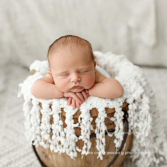 FROSTED CLOUD COLLECTION : FIRST SNOW