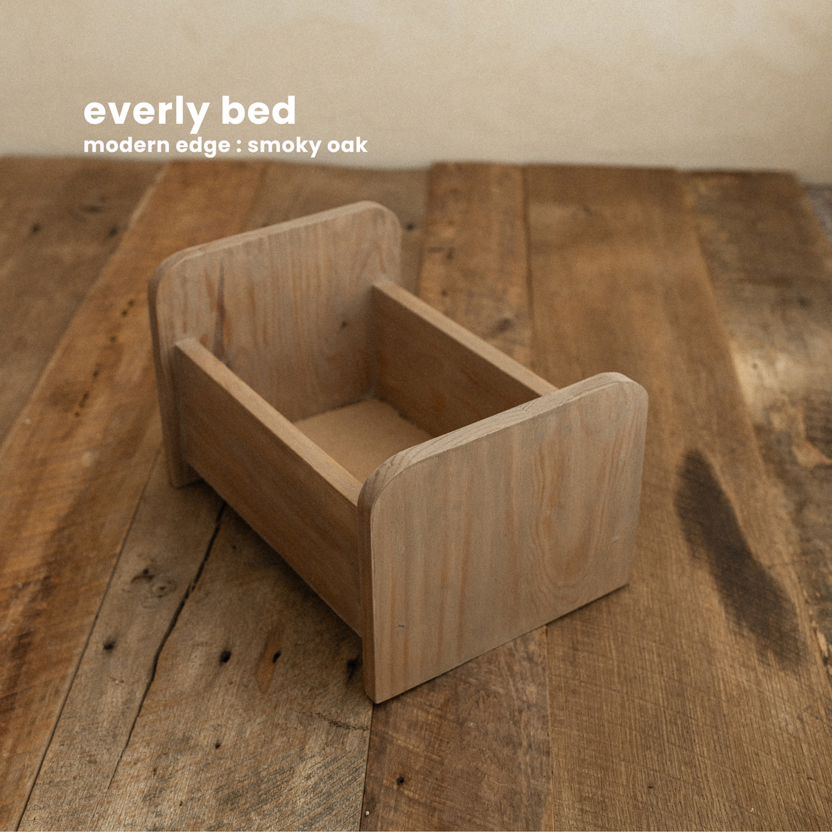 EVERLY BED : modern edge {smoky oak}