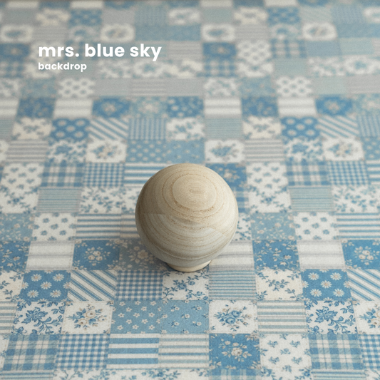 MRS. BLUE SKY : backdrop