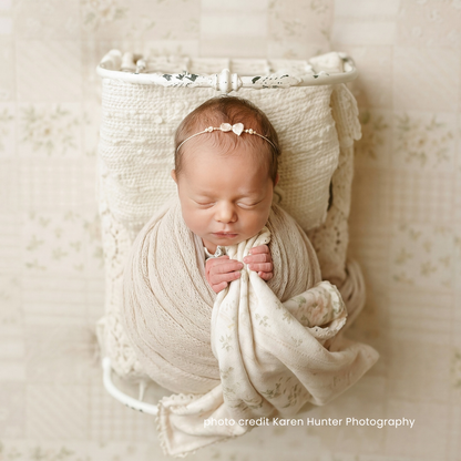 MEEMAW'S HEIRLOOM : backdrop