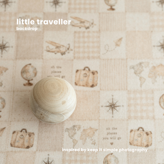 LITTLE TRAVELLER : backdrop